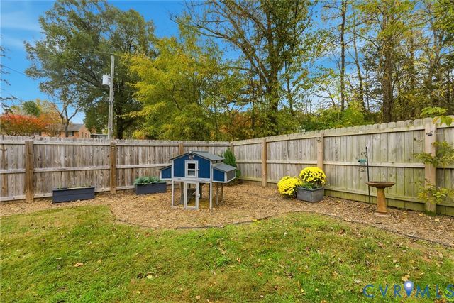 1603 High St, Farmville, VA 23901