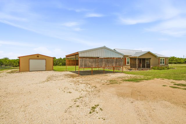 1470 Private Road 701, Stephenville, TX 76401