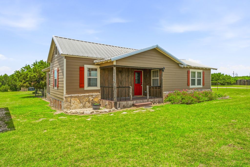 1470 Private Road 701, Stephenville, TX 76401