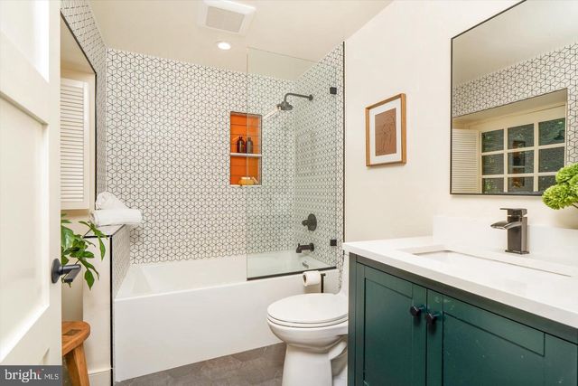 619B LAWRENCEVILLE RD, Princeton, NJ 08540