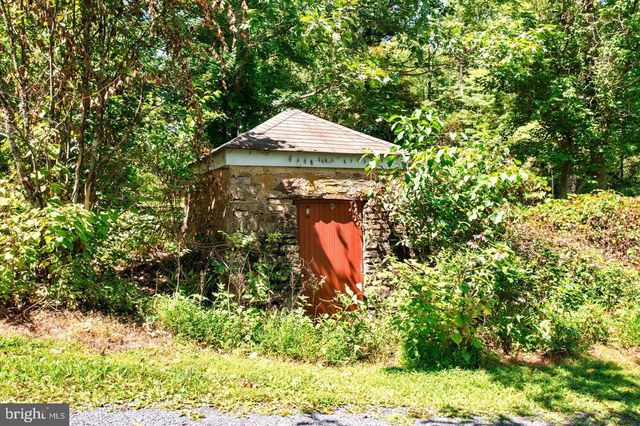 619B LAWRENCEVILLE RD, Princeton, NJ 08540