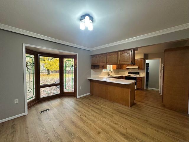 37775 DODGE PARK Road, Sterling Heights, MI 48312