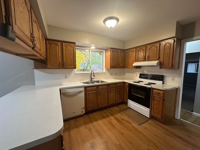 37775 DODGE PARK Road, Sterling Heights, MI 48312