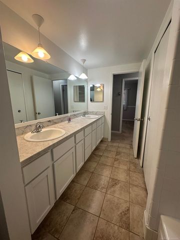 37775 DODGE PARK Road, Sterling Heights, MI 48312