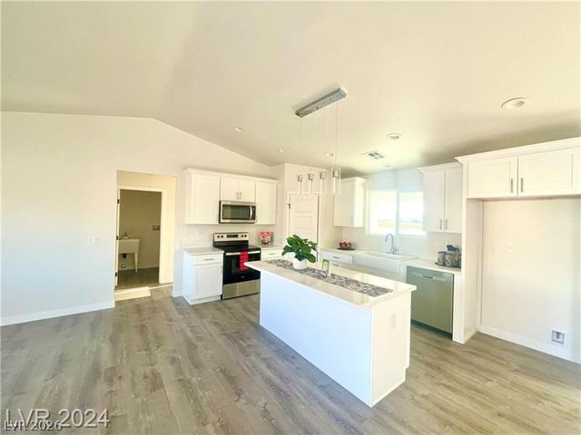 5600 Genoa Avenue, Pahrump, NV 89060