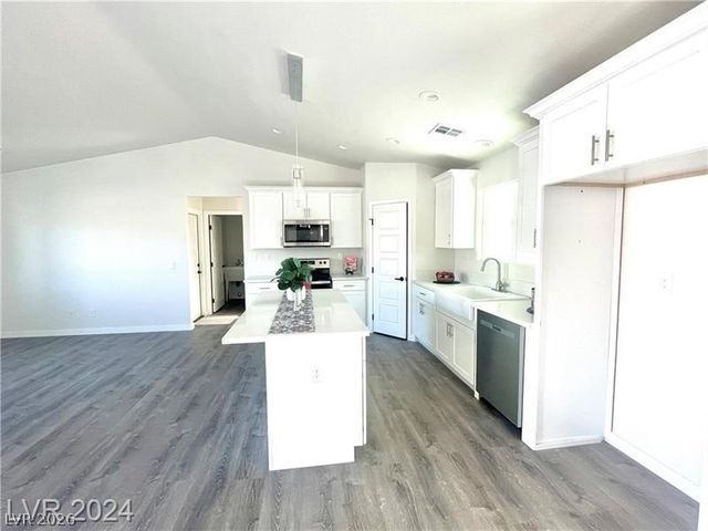5600 Genoa Avenue, Pahrump, NV 89060