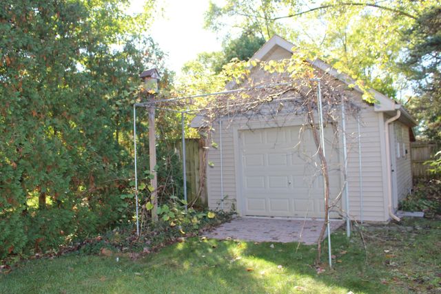 13197 Linda Vista Street, Belleville, MI 48111