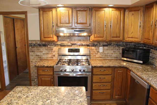 13197 Linda Vista Street, Belleville, MI 48111