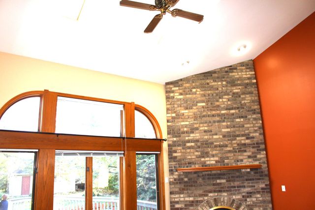 13197 Linda Vista Street, Belleville, MI 48111