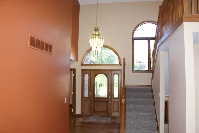 13197 Linda Vista Street, Belleville, MI 48111