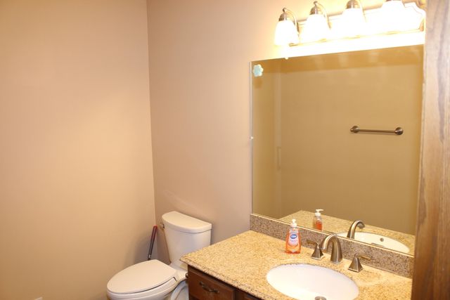 13197 Linda Vista Street, Belleville, MI 48111