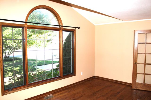 13197 Linda Vista Street, Belleville, MI 48111