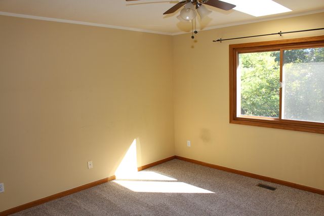 13197 Linda Vista Street, Belleville, MI 48111