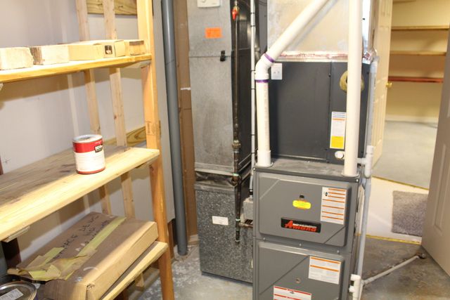 13197 Linda Vista Street, Belleville, MI 48111