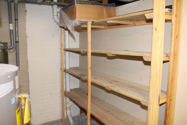 13197 Linda Vista Street, Belleville, MI 48111