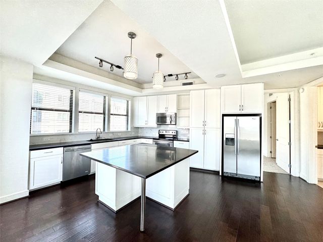 2303 Mid Lane 228, Houston, TX 77027