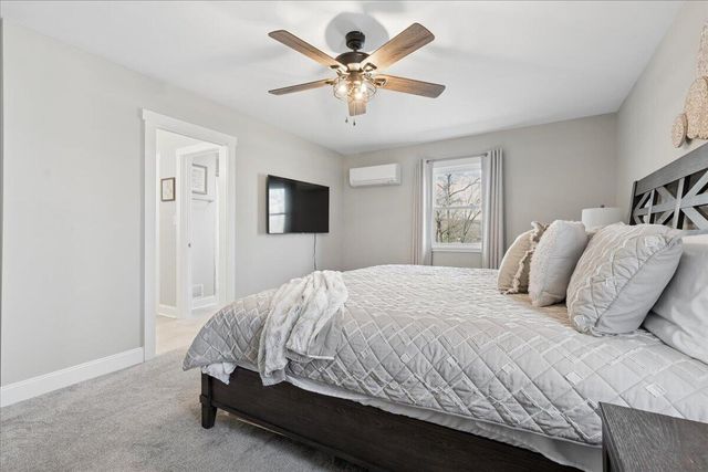 1009 Guardian CIR, Huddleston, VA 24104