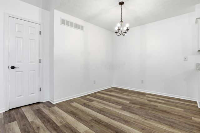 526 Market Street, Lithopolis, OH 43136