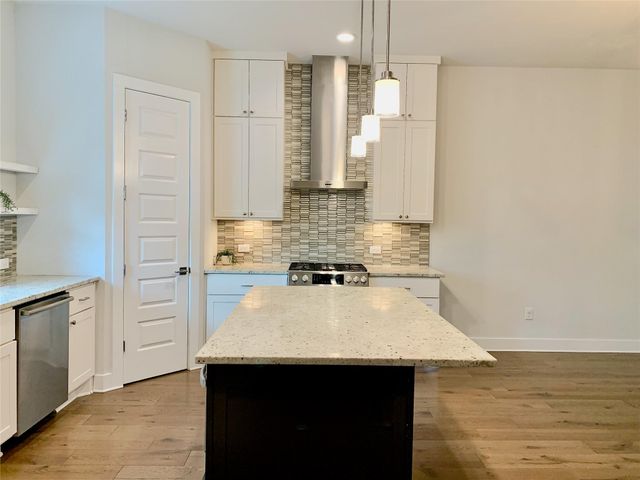 4012 Manifest LN 167, Austin, TX 78731