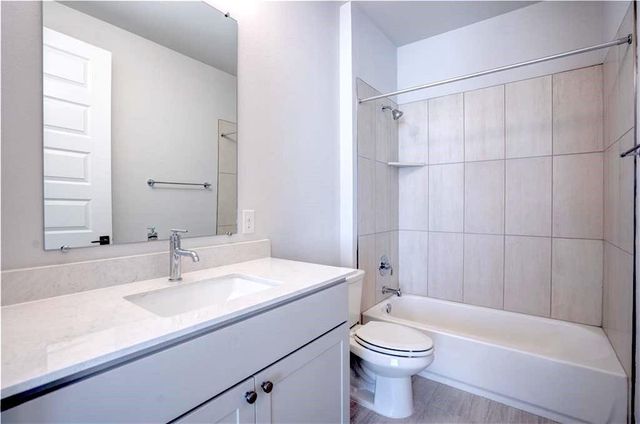 4012 Manifest LN 167, Austin, TX 78731