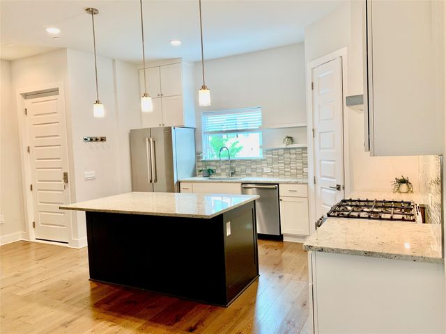 4012 Manifest LN 167, Austin, TX 78731