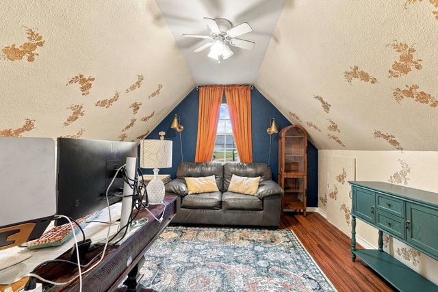 74 Meadow Hill Lane, Sherman, TX 75090