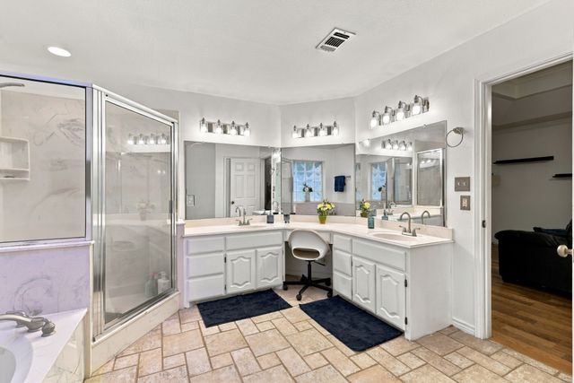 74 Meadow Hill Lane, Sherman, TX 75090