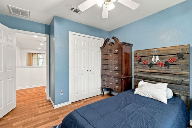 74 Meadow Hill Lane, Sherman, TX 75090