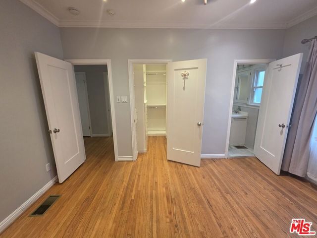 939 S Ogden Drive, Los Angeles, CA 90036