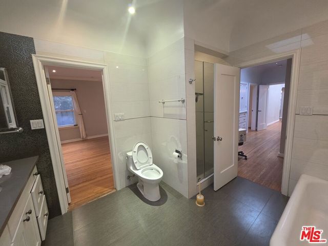 939 S Ogden Drive, Los Angeles, CA 90036