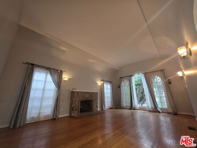 939 S Ogden Drive, Los Angeles, CA 90036