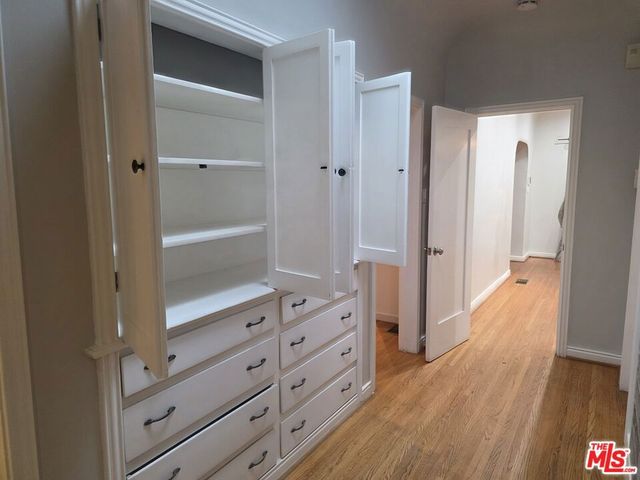 939 S Ogden Drive, Los Angeles, CA 90036