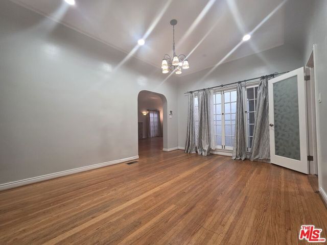 939 S Ogden Drive, Los Angeles, CA 90036