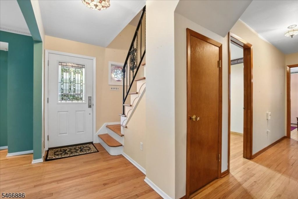 2 Candlewood Ct, Parsippany-troy Hills Twp., NJ 07054 — photo 3