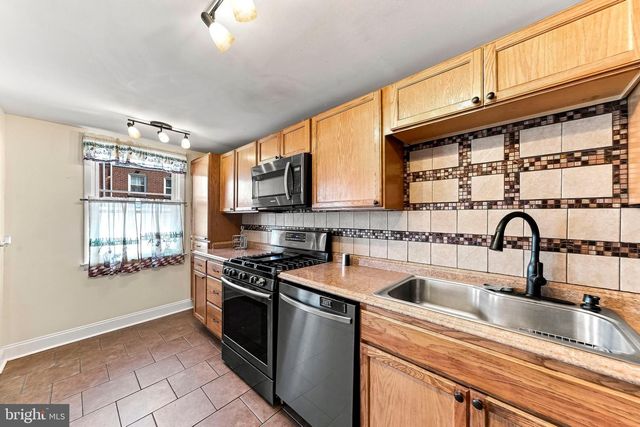 231 W WYNCLIFFE AVE, Clifton Heights, PA 19018
