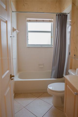 7688 Trapani Ln, Boynton Beach, FL 33472