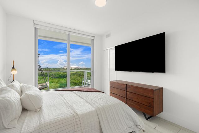 2000 Metropica Way 801, Sunrise, FL 33323