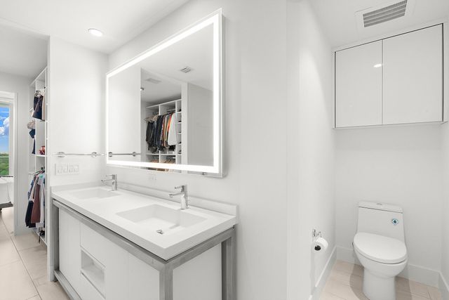 2000 Metropica Way 801, Sunrise, FL 33323