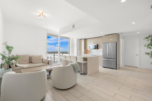 2000 Metropica Way 801, Sunrise, FL 33323