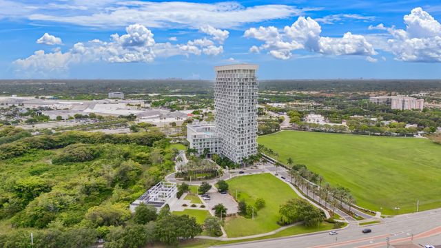 2000 Metropica Way 801, Sunrise, FL 33323