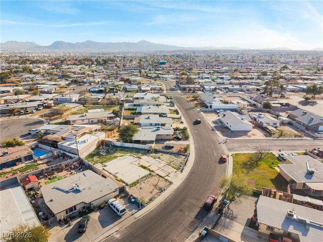 4588 Sacks Drive, Las Vegas, NV 89122