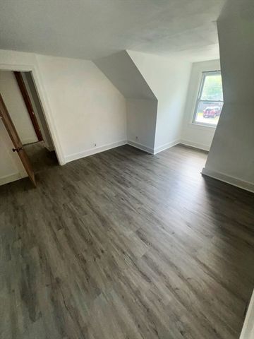 132 Miller Street 132, Springfield, MA 01104