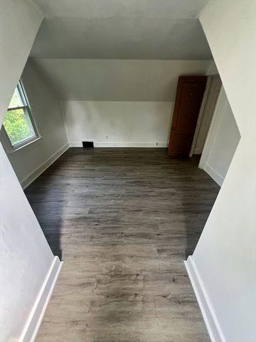 132 Miller Street 132, Springfield, MA 01104