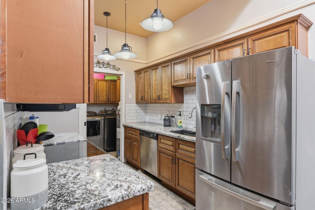 Image 10 of property listing at 629 N MESA Drive 35, Mesa, AZ 85201