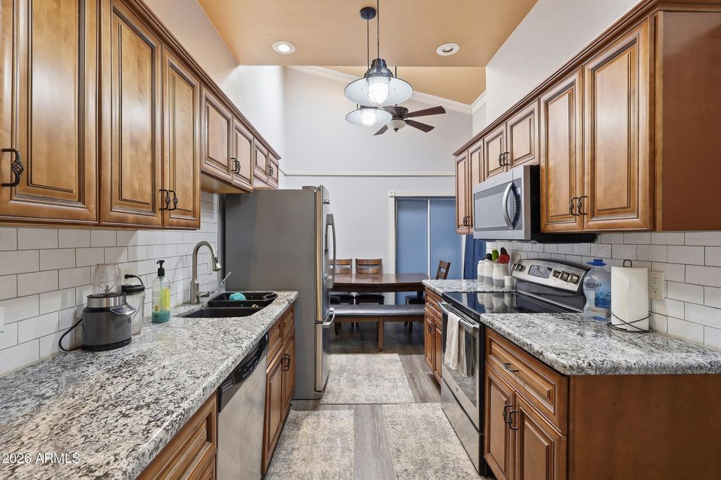 Image 9 of property listing at 629 N MESA Drive 35, Mesa, AZ 85201