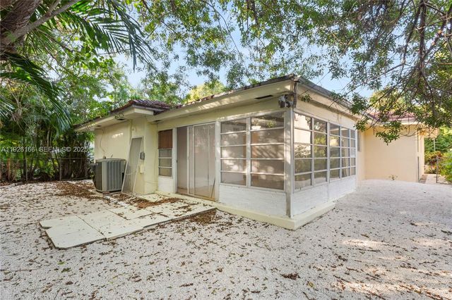 612 Minorca Ave, Coral Gables, FL 33134