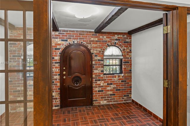 612 Minorca Ave, Coral Gables, FL 33134