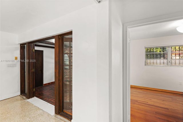 612 Minorca Ave, Coral Gables, FL 33134