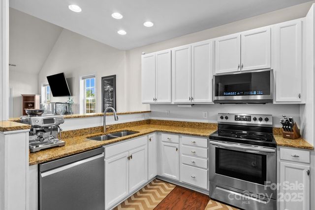 308 Wild Ginger Court, Weaverville, NC 28787