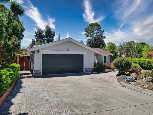 913 Seascape Cir, Rodeo, CA 94572